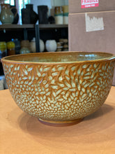 Crosshatched Chiseled Stoneware Bowl